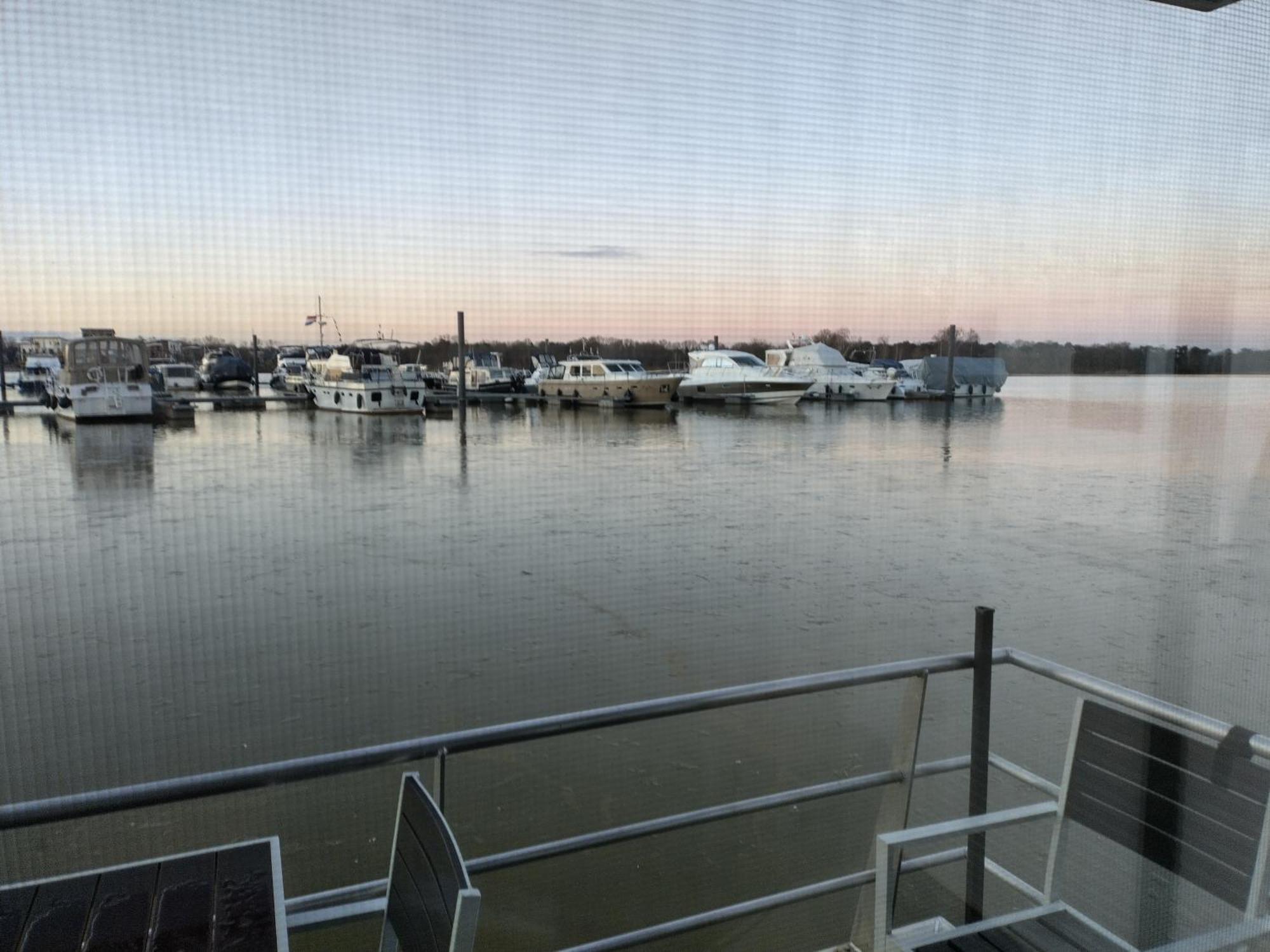 Hausboot Leukermeer Well Well  Bagian luar foto
