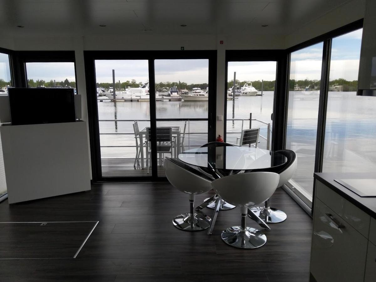 Hausboot Leukermeer Well Well  Bagian luar foto